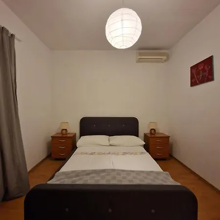 House Josip דירה מאקרסקה