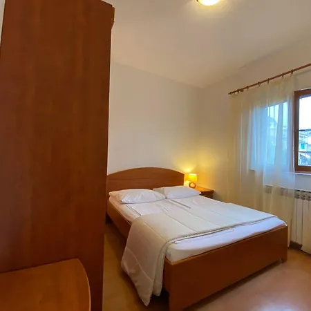 Apartment House Josip *