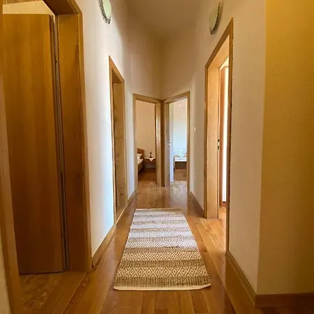 House Josip Apartmán *