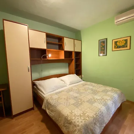 House Josip * ماكارسكا